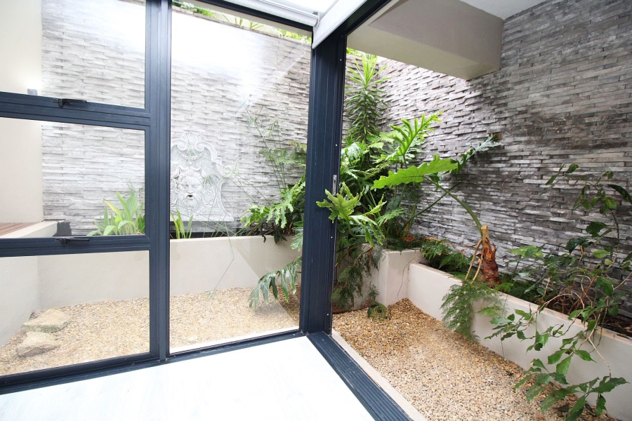 3 Bedroom Property for Sale in Calypso Beach Western Cape